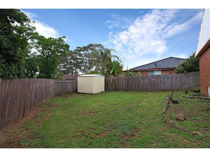 4 Linde Road, Glendenning NSW 2761