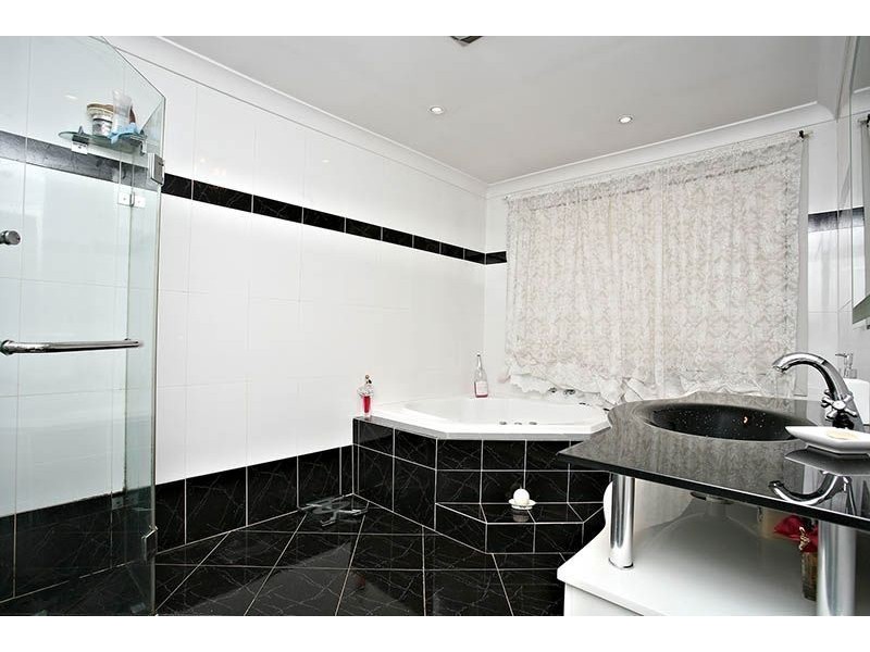 48 Nathan Crescent, Dean Park NSW 2761