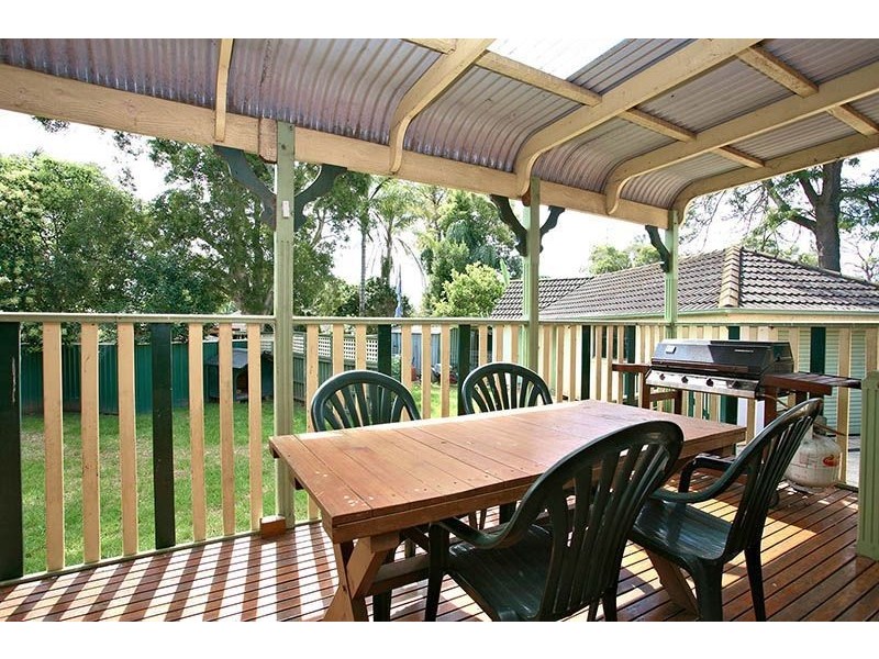 11 Loy Place, Quakers Hill NSW 2763