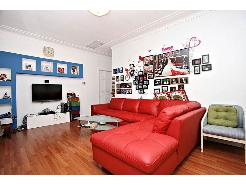 7 Dan Avenue, Blacktown NSW 2148