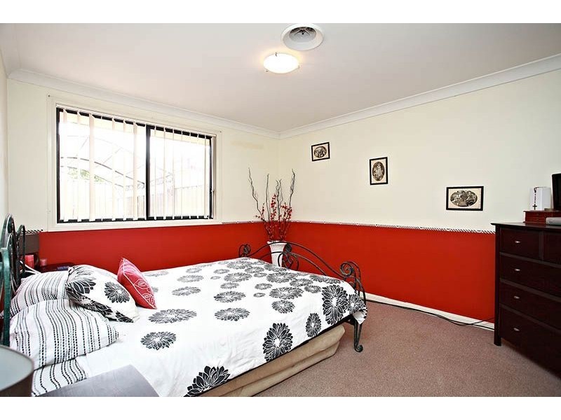 6/8 Woodside Avenue, Blacktown NSW 2148