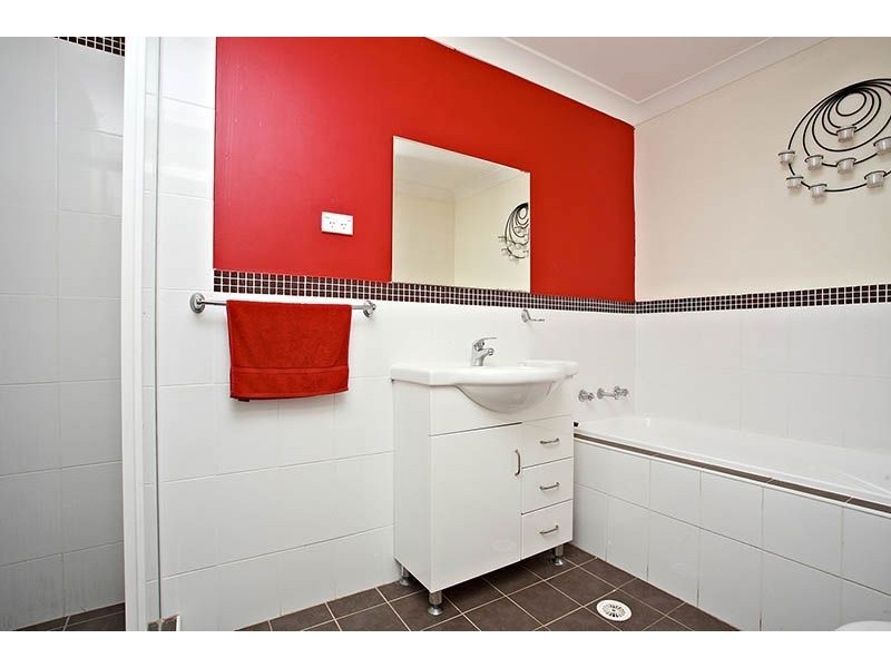 6/8 Woodside Avenue, Blacktown NSW 2148