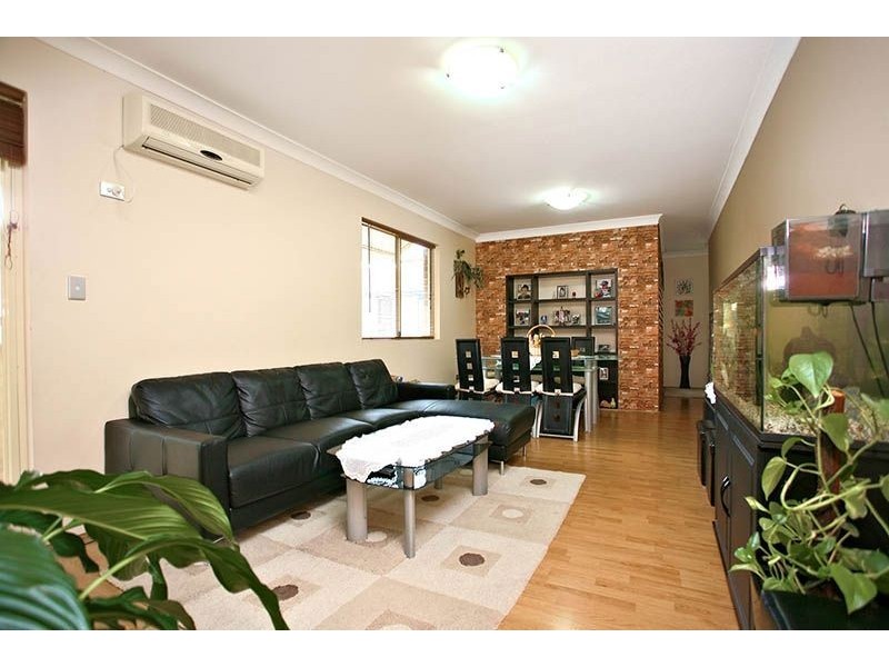 19/14 Fourth Avenue, Blacktown NSW 2148