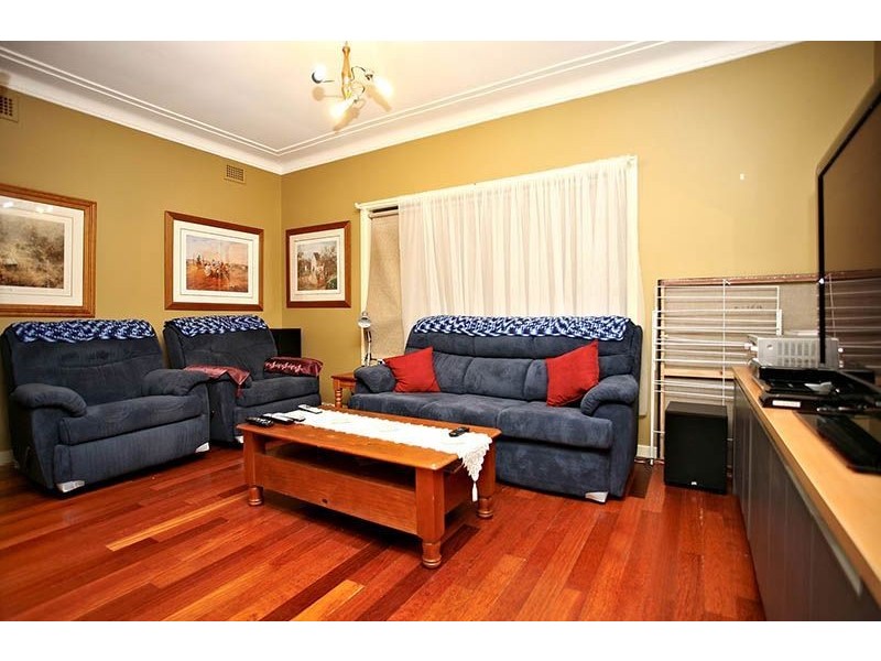 10 Birnam Avenue, Blacktown NSW 2148