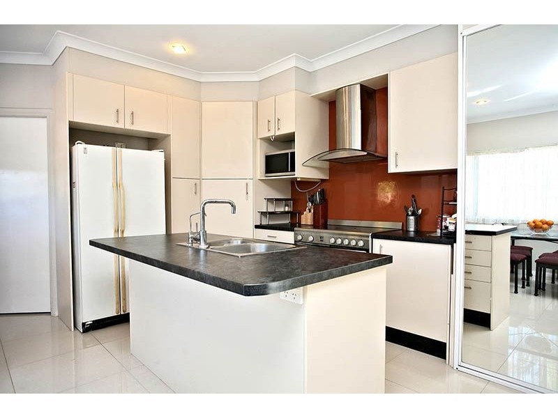 91 Railway Road, Quakers Hill NSW 2763