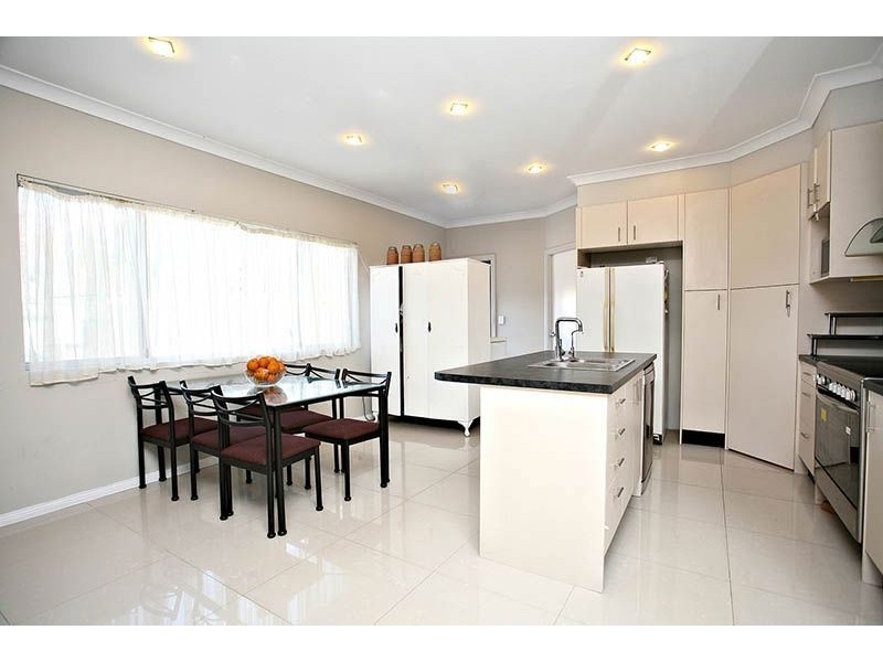 91 Railway Road, Quakers Hill NSW 2763