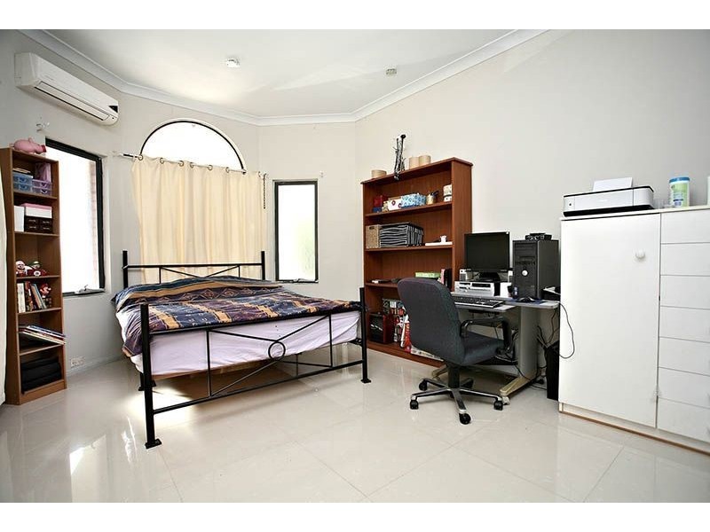 91 Railway Road, Quakers Hill NSW 2763