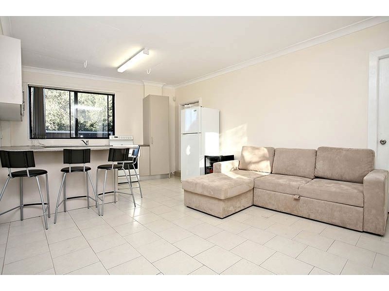 8 Burnie Street, Blacktown NSW 2148