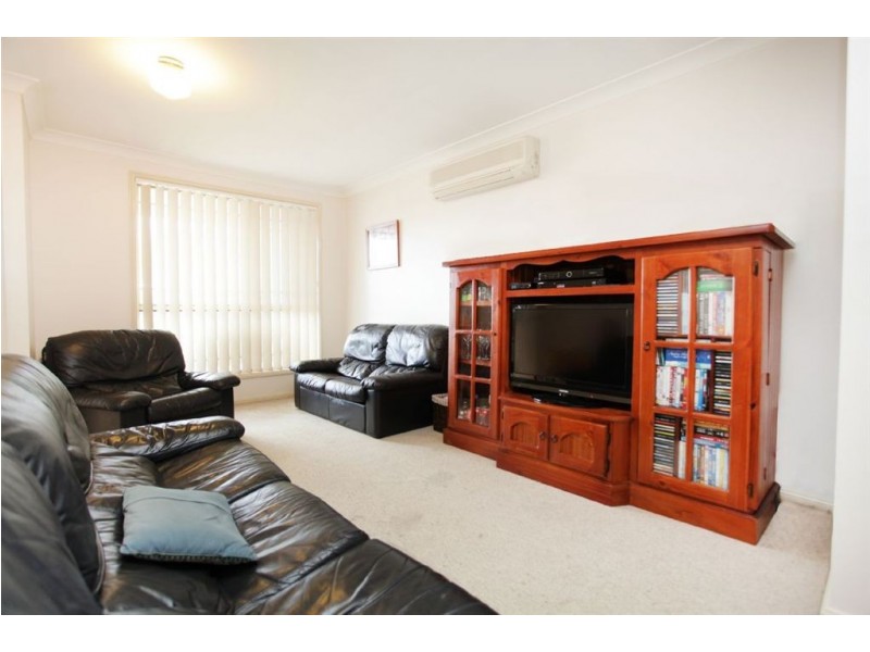 11 Sittella Place, Glenmore Park NSW 2745