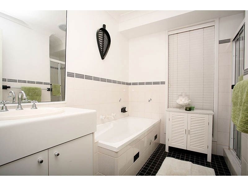 21 Hampton Crescent, Prospect NSW 2148