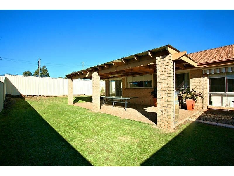 21 Hampton Crescent, Prospect NSW 2148