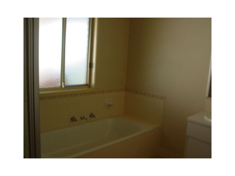 41 Newton Road, Blacktown NSW 2148