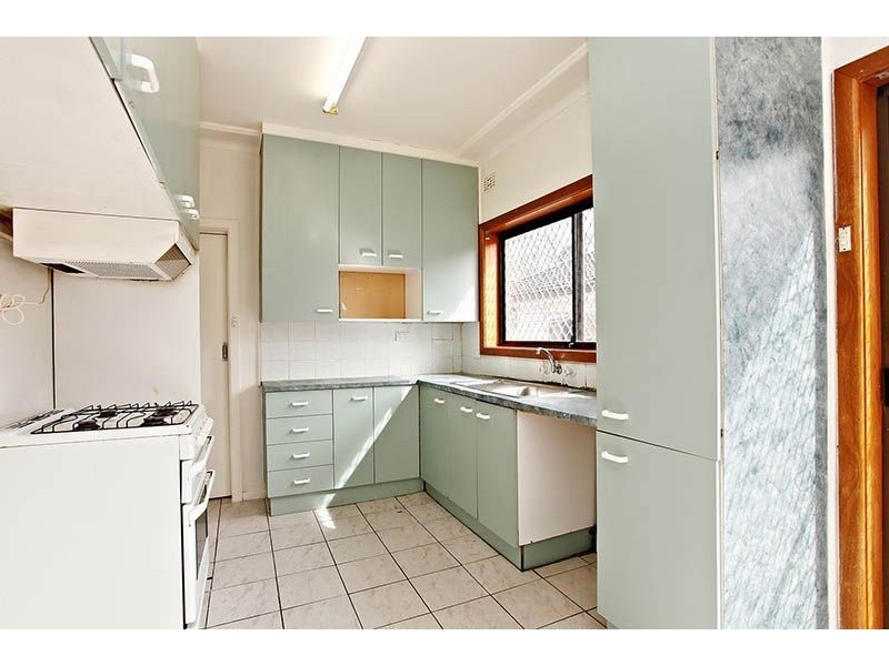 11 Kurrajong Crescent, Blacktown NSW 2148