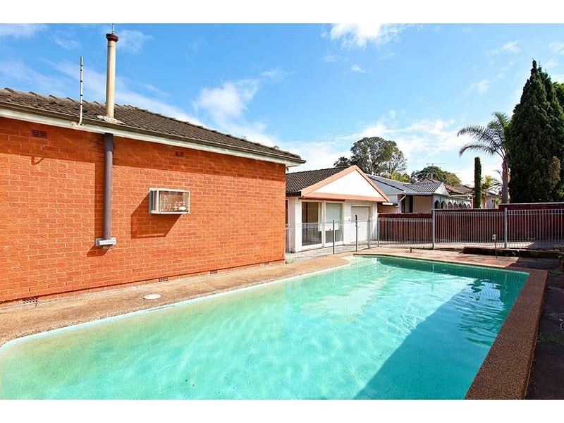 11 Kurrajong Crescent, Blacktown NSW 2148