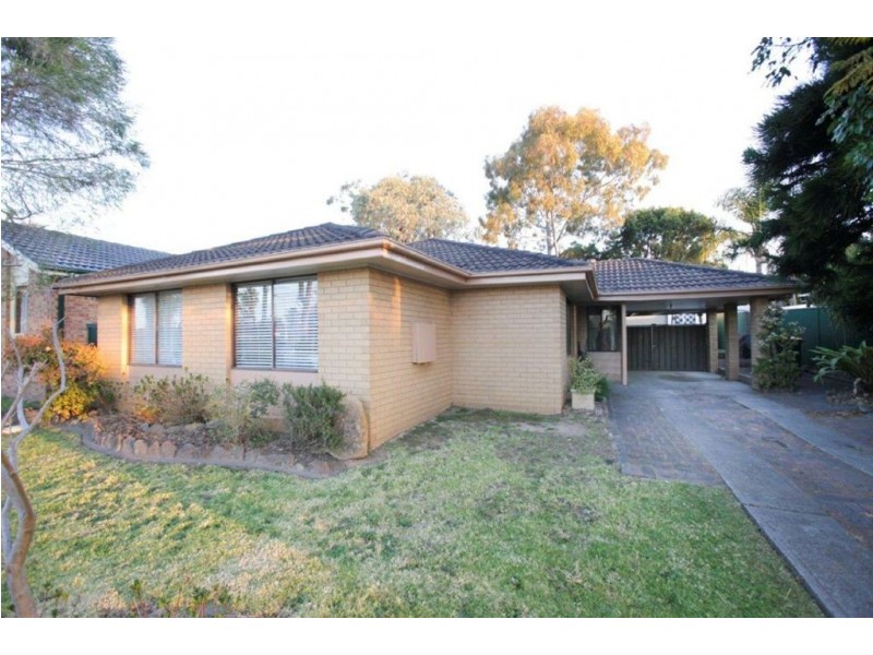 33 Ollier Crescent, Prospect NSW 2148