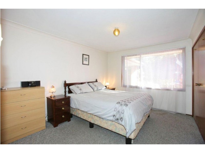 33 Ollier Crescent, Prospect NSW 2148