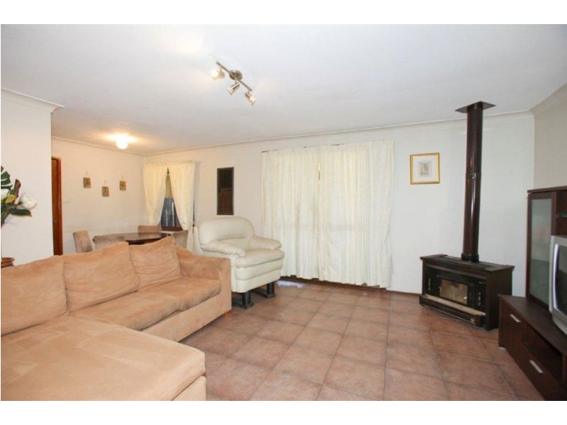 33 Ollier Crescent, Prospect NSW 2148