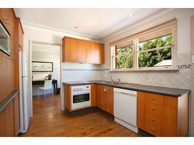 4 Linde Road, Glendenning NSW 2761