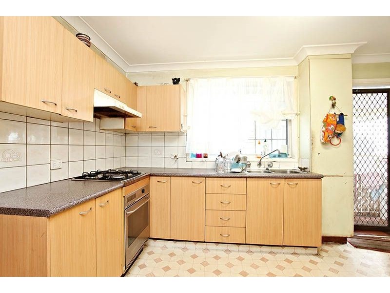 14 Warren Street, Quakers Hill NSW 2763