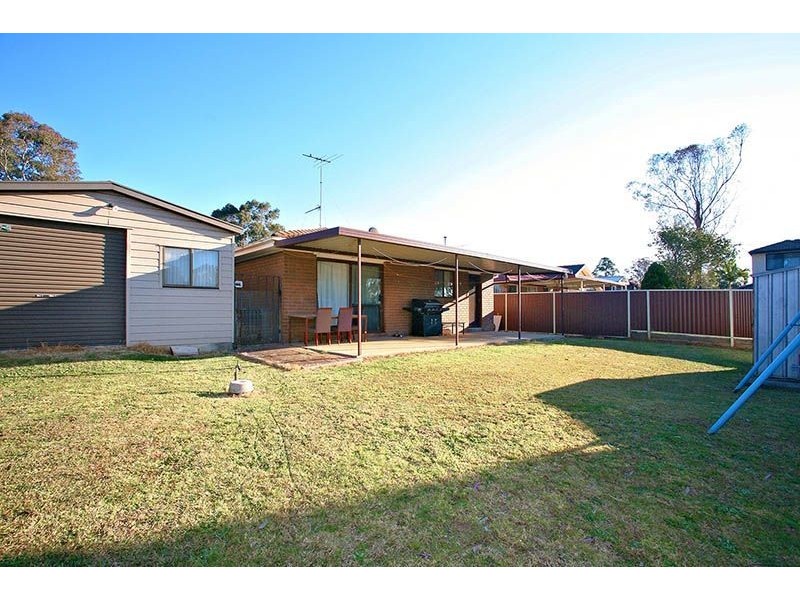 5 Barnet Place, Doonside NSW 2767