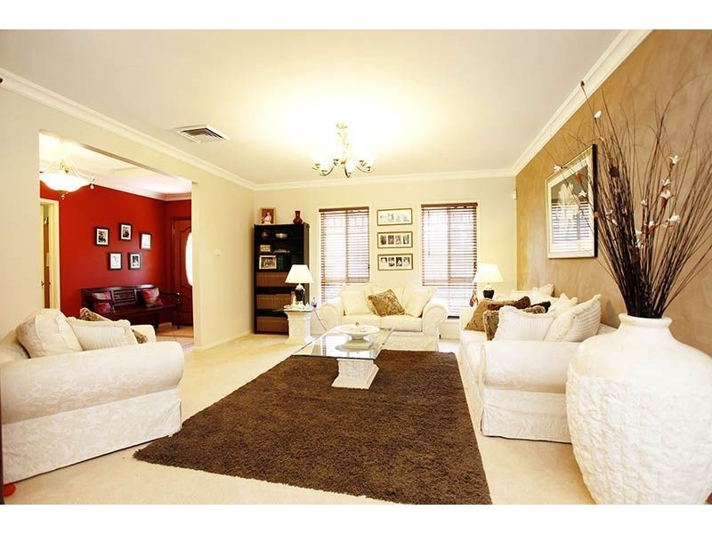 39 Denis Winston Drive, Doonside NSW 2767