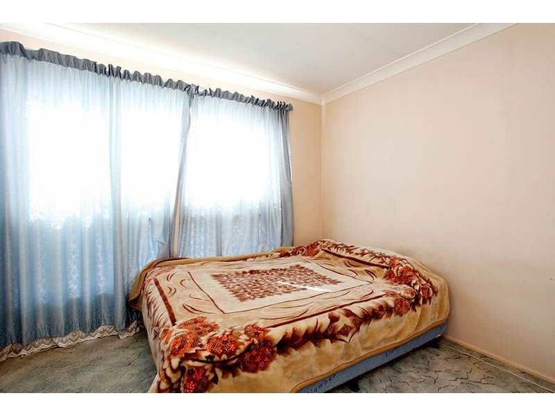 32 De Castella Drive, Blacktown NSW 2148