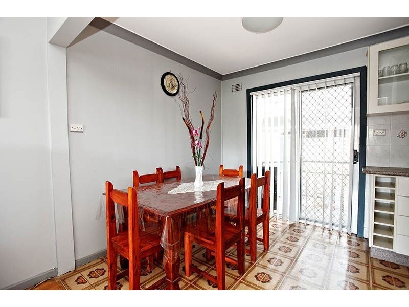 33 Mindanao Avenue, Lethbridge Park NSW 2770