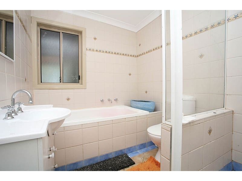 8 Lloyd Street, Blacktown NSW 2148