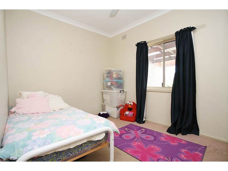 8 Lloyd Street, Blacktown NSW 2148