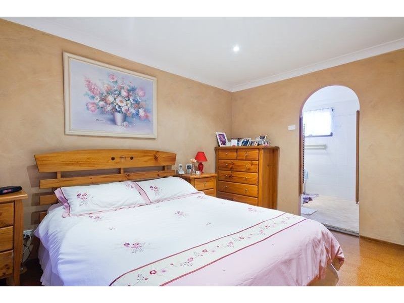 25 Charmer Crescent, Minchinbury NSW 2770