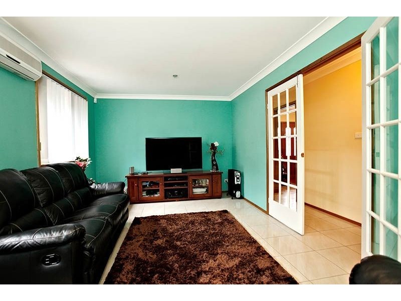 7 Ontario Avenue, St Clair NSW 2759