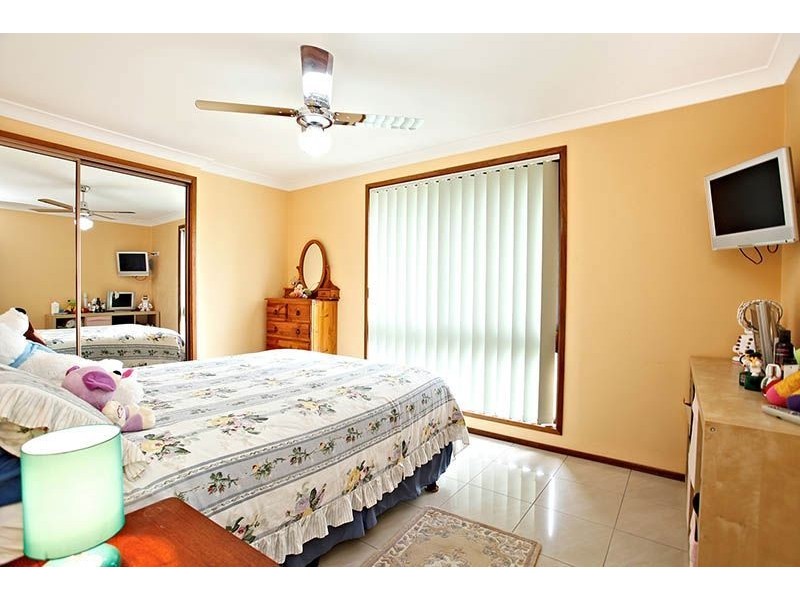 7 Ontario Avenue, St Clair NSW 2759