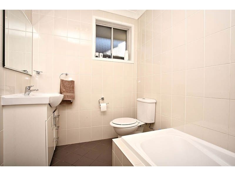 8 Burnie Street, Blacktown NSW 2148