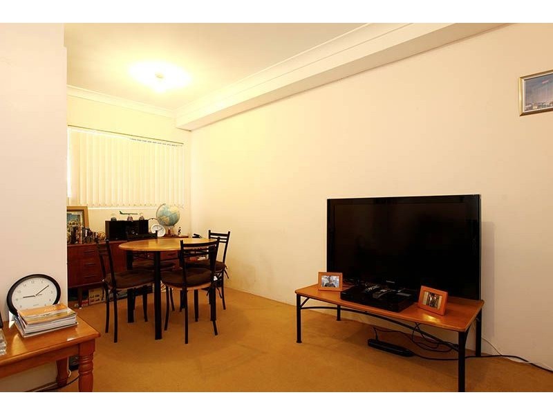 9/11 Oxford Street, Blacktown NSW 2148