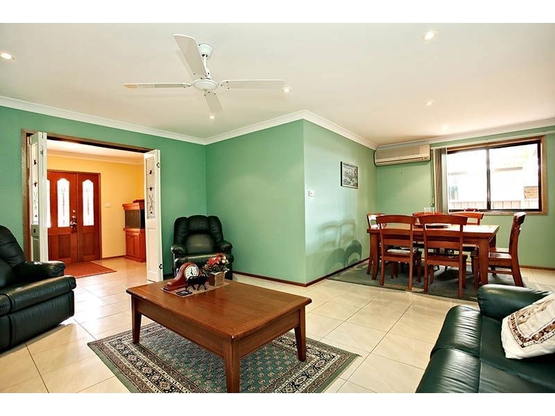 7 Ontario Avenue, St Clair NSW 2759