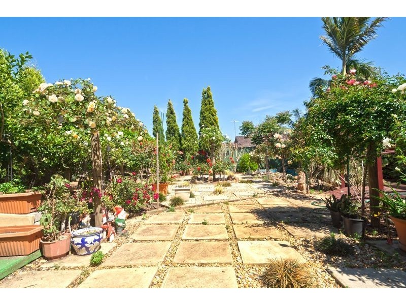 25 Charmer Crescent, Minchinbury NSW 2770