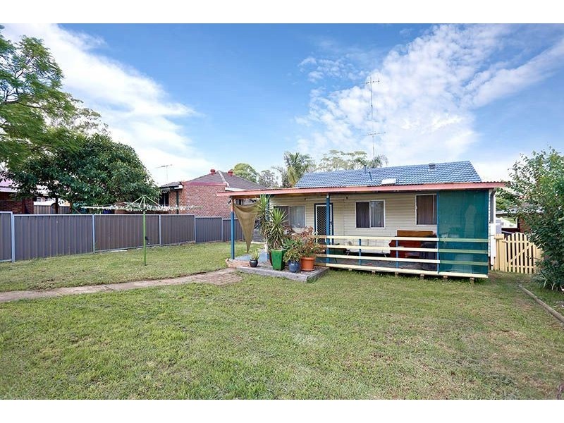 35 Julie Street, Blacktown NSW 2148