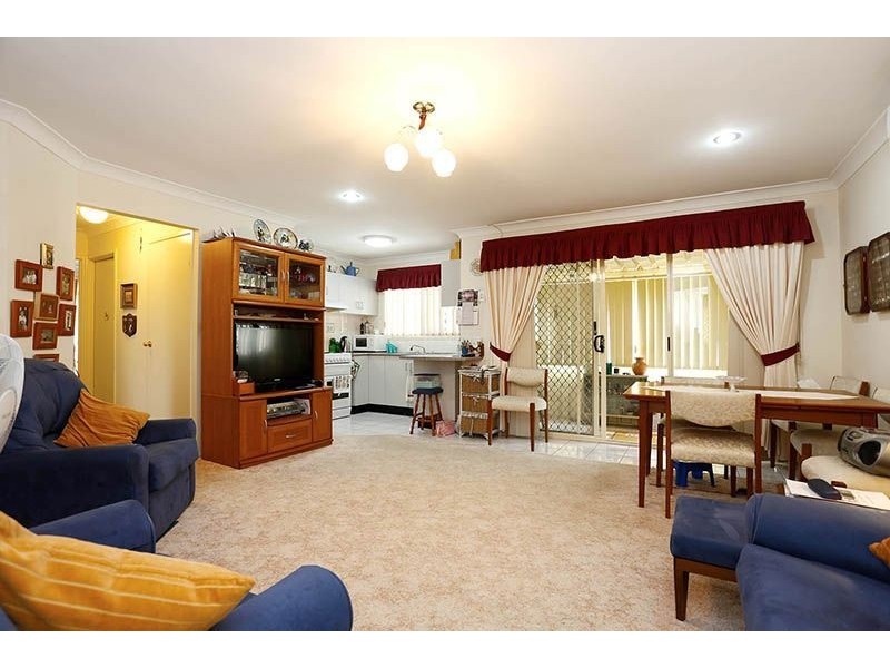 1/72 Brisbane Street, Oxley Park NSW 2760