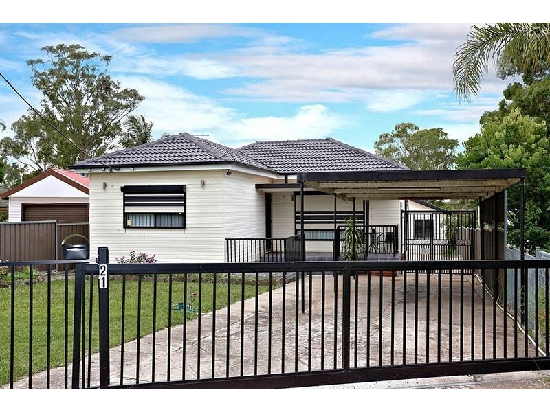 21 Doonside Crescent, Blacktown NSW 2148