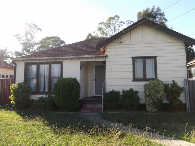 32 Balmoral Street, Blacktown NSW 2148
