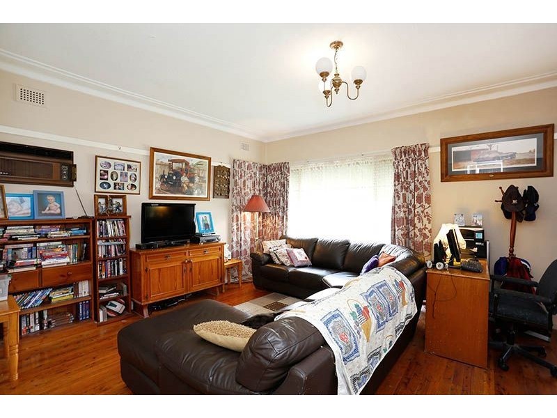 35 Julie Street, Blacktown NSW 2148