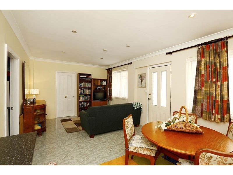 35 Julie Street, Blacktown NSW 2148