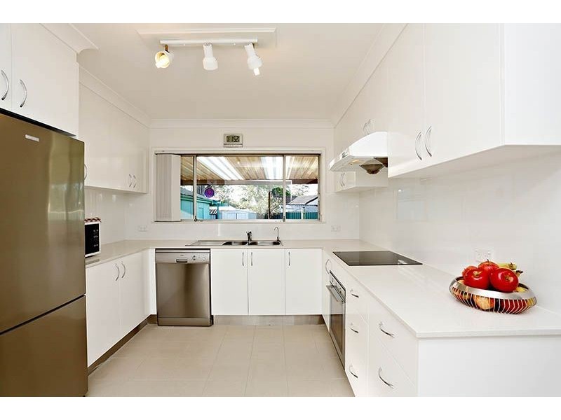 28 Matthew Crescent, Blacktown NSW 2148