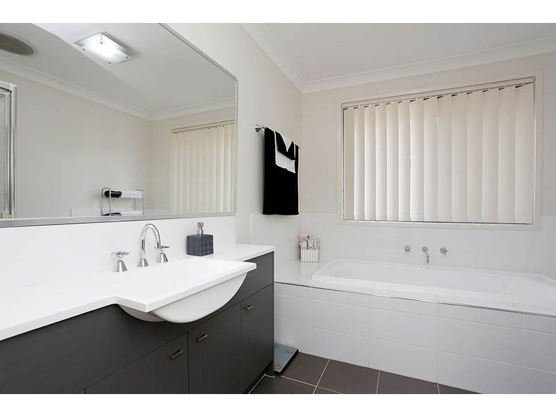 3 Pandorea Street, Claremont Meadows NSW 2747