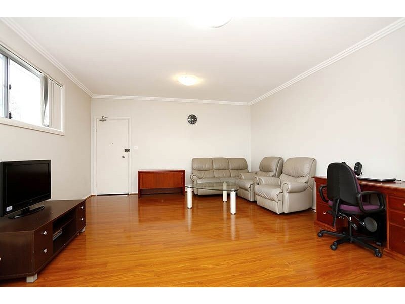 9/273 Dunmore Street, Pendle Hill NSW 2145