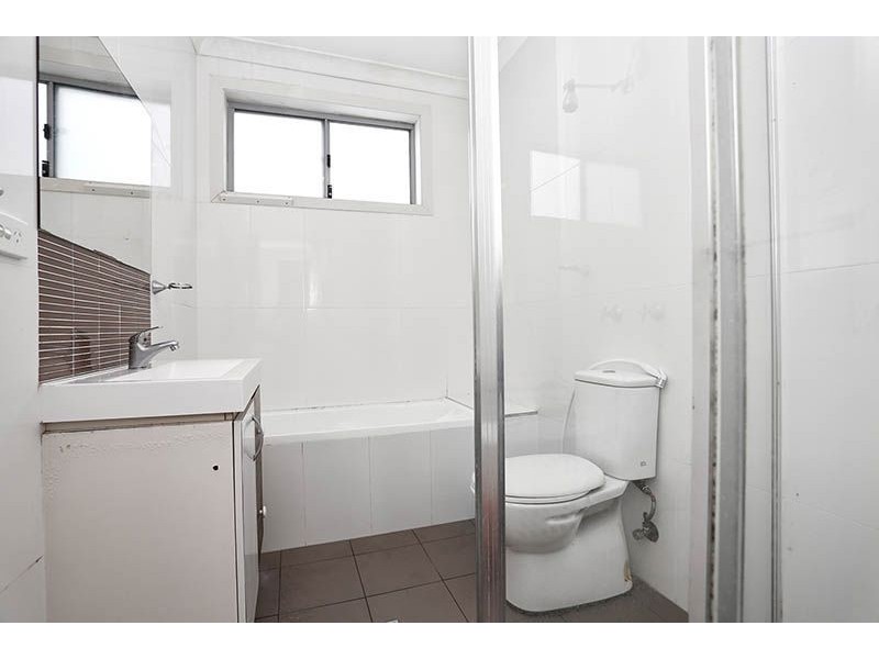 9/273 Dunmore Street, Pendle Hill NSW 2145