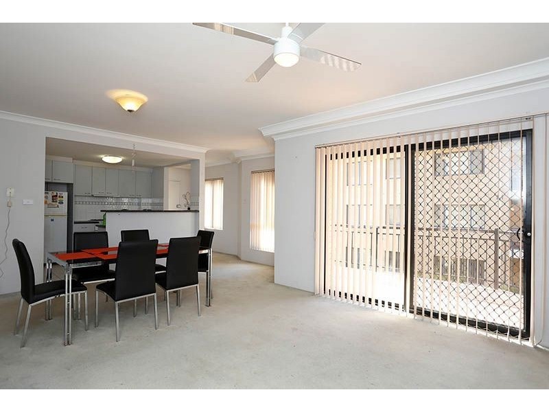 6/32 Fourth Avenue, Blacktown NSW 2148