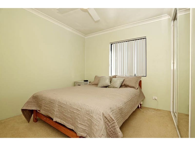2/32 Fourth Avenue, Blacktown NSW 2148