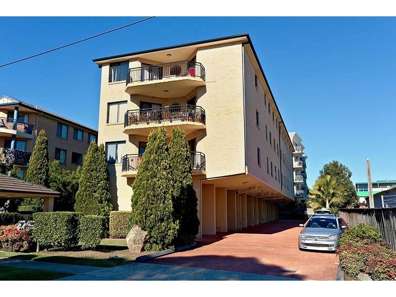 2/32 Fourth Avenue, Blacktown NSW 2148