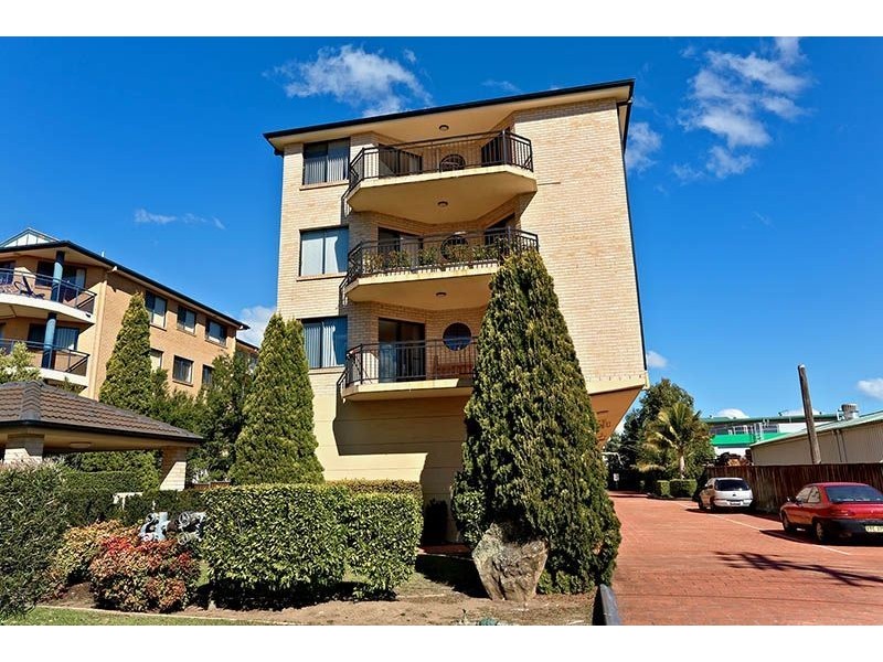 2/32 Fourth Avenue, Blacktown NSW 2148